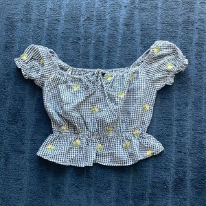 Medium Forever 21 off the shoulder top